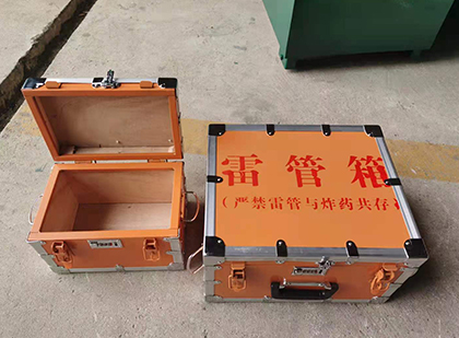 溪湖不同材质的雷管箱性能上有什么区别？