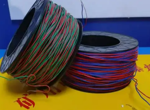 溪湖放炮线的主要材质有哪些？不同材质的适用场景有何区别？